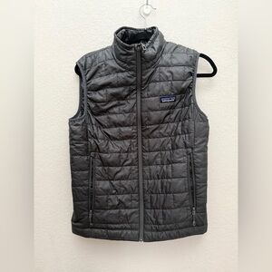 Patagonia Nano Puff Insulated Vest Mens XS Charcoal Grey Gorpcore Outdoor